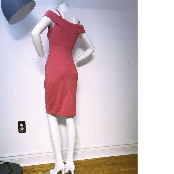 Le Chateau Small Corral Salmon Pink Peach Cold Shoulder Formal Dress NWT - Picture 6 of 8